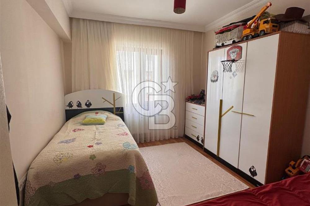 ÇANAKKALE ESENLER SARIMOR SİTESİNDE YENİLENMİŞ GENİŞ 3+1 DAİRE