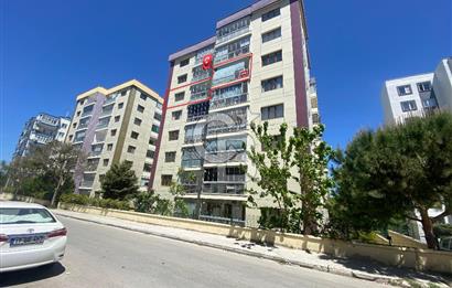 ÇANAKKALE ESENLER SARIMOR SİTESİNDE YENİLENMİŞ GENİŞ 3+1 DAİRE