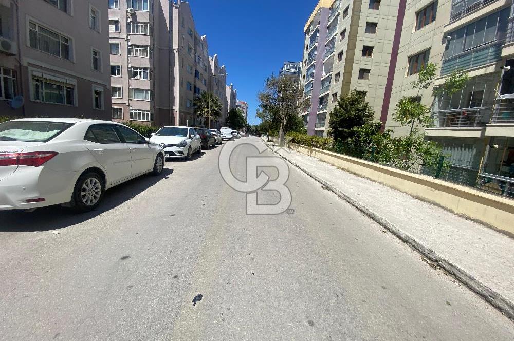 ÇANAKKALE ESENLER SARIMOR SİTESİNDE YENİLENMİŞ GENİŞ 3+1 DAİRE