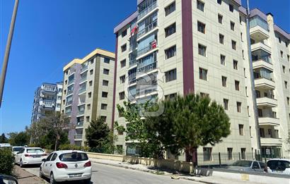 ÇANAKKALE ESENLER SARIMOR SİTESİNDE YENİLENMİŞ GENİŞ 3+1 DAİRE
