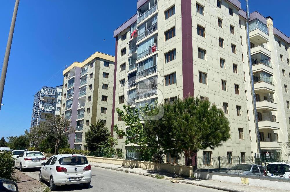 ÇANAKKALE ESENLER SARIMOR SİTESİNDE YENİLENMİŞ GENİŞ 3+1 DAİRE