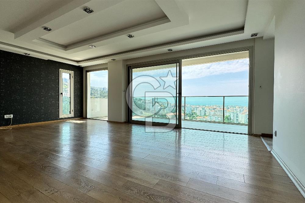 NARLIDERE'DE HARİKA KONUMDA DENİZ MANZARALI SATILIK 3+1 132 M2 NET DAİRE