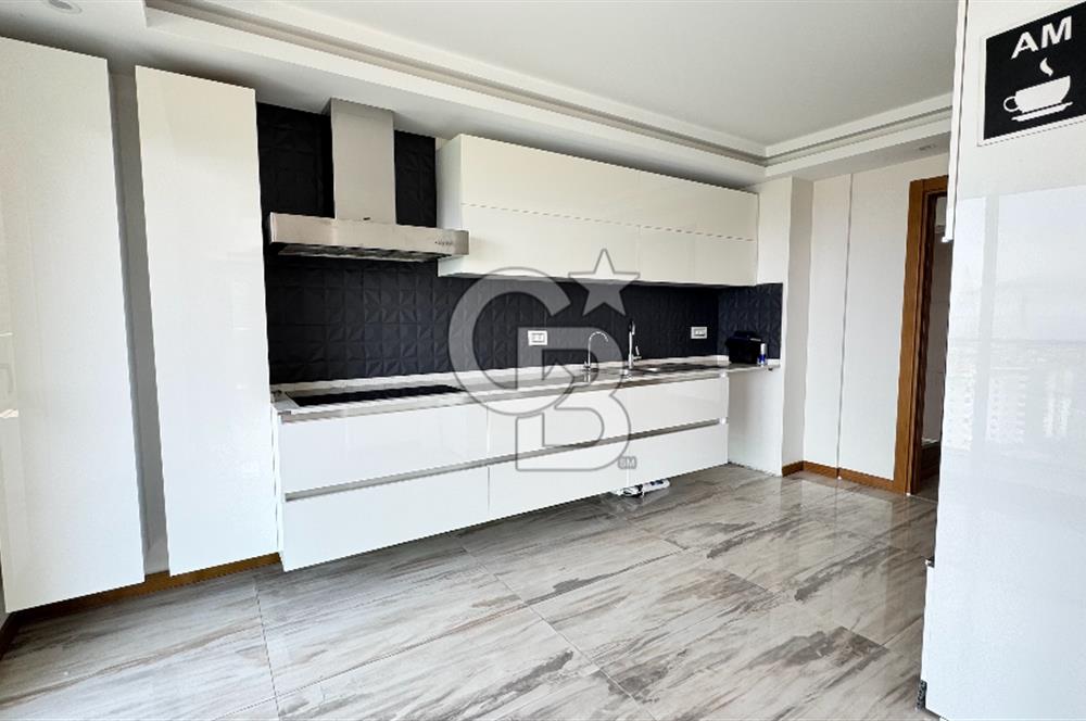 NARLIDERE'DE HARİKA KONUMDA DENİZ MANZARALI SATILIK 3+1 132 M2 NET DAİRE