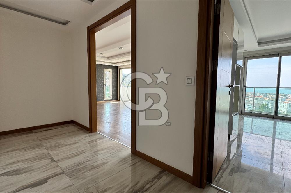 NARLIDERE'DE HARİKA KONUMDA DENİZ MANZARALI SATILIK 3+1 132 M2 NET DAİRE