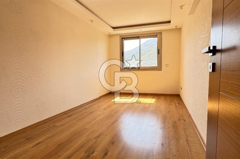 NARLIDERE'DE HARİKA KONUMDA DENİZ MANZARALI SATILIK 3+1 132 M2 NET DAİRE