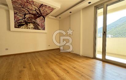 NARLIDERE'DE HARİKA KONUMDA DENİZ MANZARALI SATILIK 3+1 132 M2 NET DAİRE