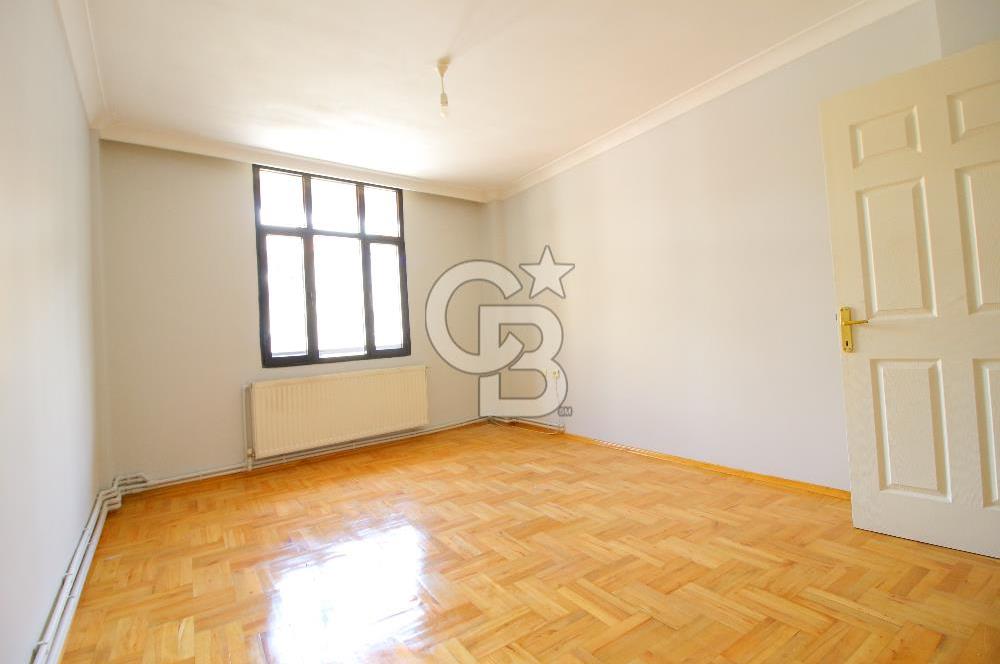 Gaziemir Abdülhamit Yavuz Cad. 3+1 Geniş Kiralık Daire