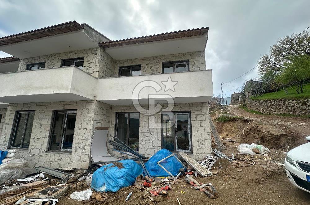 ÇANAKKALE AYVACIK AHMETÇE KÖYÜNDE SATILIK VİLLA