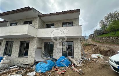 ÇANAKKALE AYVACIK AHMETÇE KÖYÜNDE SATILIK VİLLA