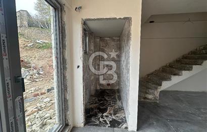 ÇANAKKALE AYVACIK AHMETÇE KÖYÜNDE SATILIK VİLLA