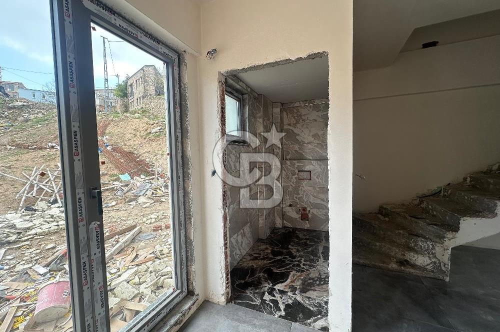 ÇANAKKALE AYVACIK AHMETÇE KÖYÜNDE SATILIK VİLLA