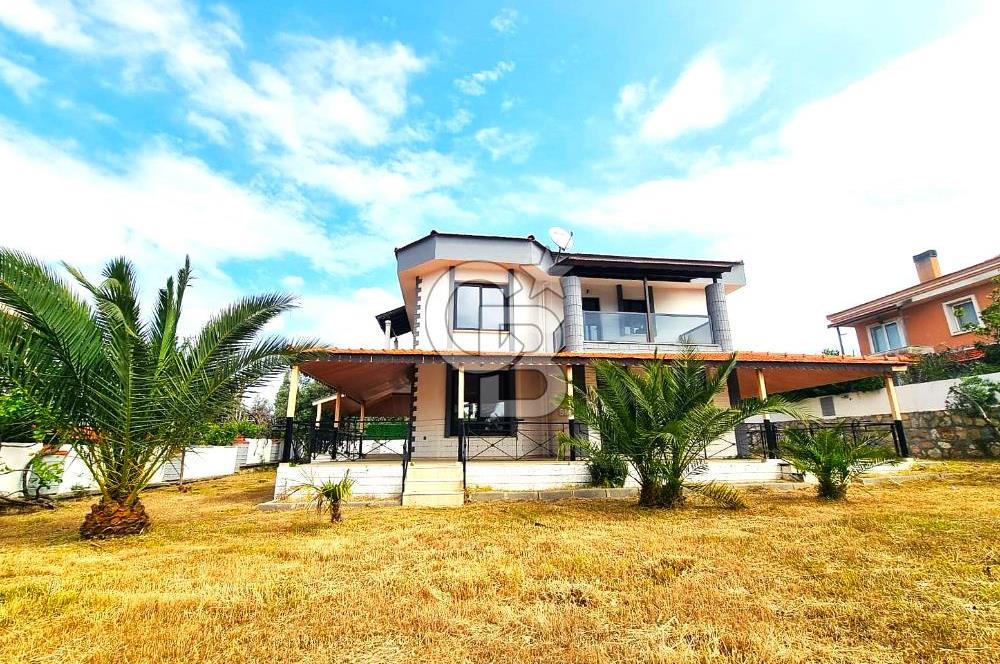 ULAMIŞTA SİTE İÇİNDE 710 M2 ARSA İÇERİSİNDE 3+1 SATILIK VİLLA...
