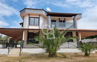 ULAMIŞTA SİTE İÇİNDE 710 M2 ARSA İÇERİSİNDE 3+1 SATILIK VİLLA...
