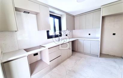 ULAMIŞTA SİTE İÇİNDE 710 M2 ARSA İÇERİSİNDE 3+1 SATILIK VİLLA...