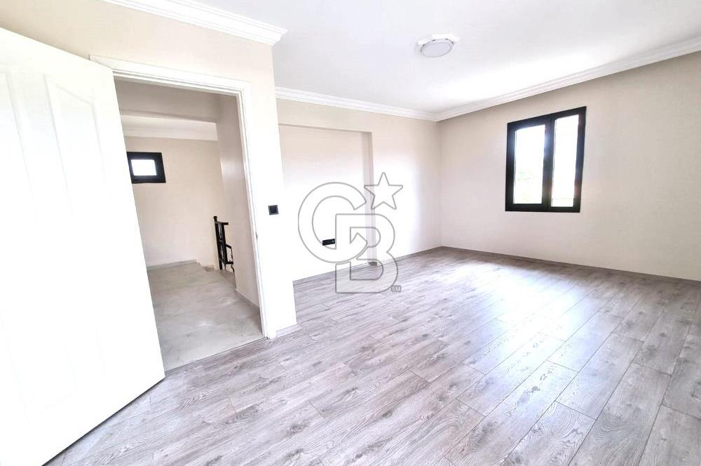 ULAMIŞTA SİTE İÇİNDE 710 M2 ARSA İÇERİSİNDE 3+1 SATILIK VİLLA...