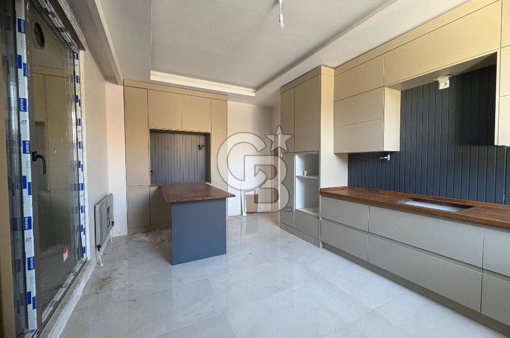Büyükçekmece’de Deniz Manzaralı 4+1 Sıfır Satılık Villa