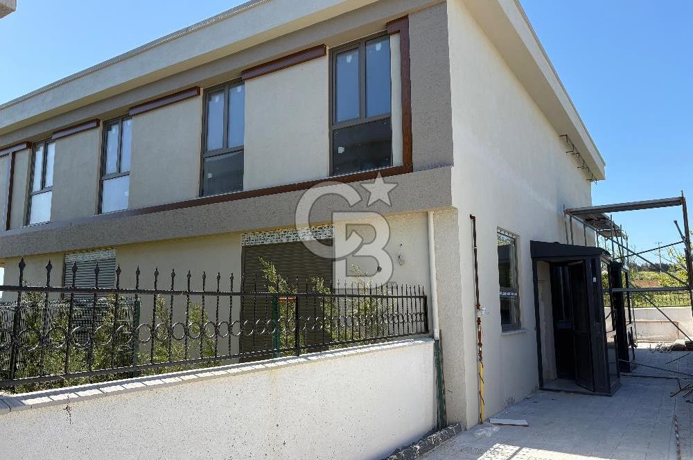 Büyükçekmece’de Deniz Manzaralı 4+1 Sıfır Satılık Villa