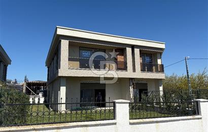 Büyükçekmece’de Deniz Manzaralı 4+1 Sıfır Satılık Villa