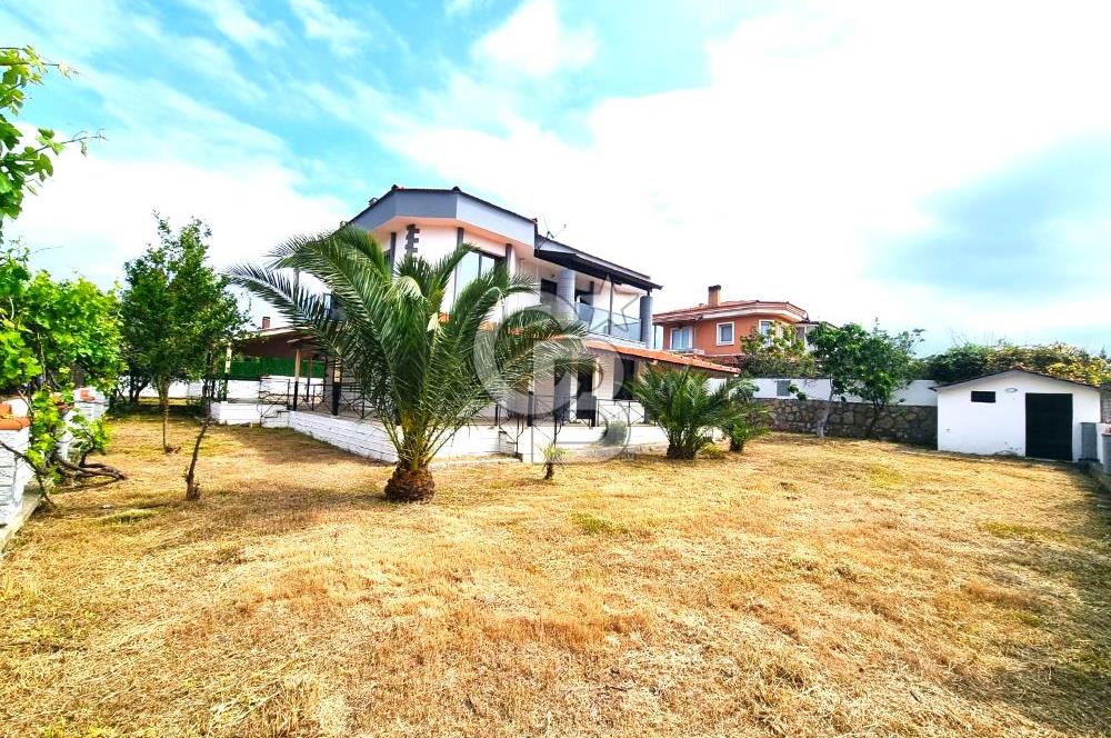 ULAMIŞTA SİTE İÇİNDE 710 M2 ARSA İÇERİSİNDE 3+1 SATILIK VİLLA...
