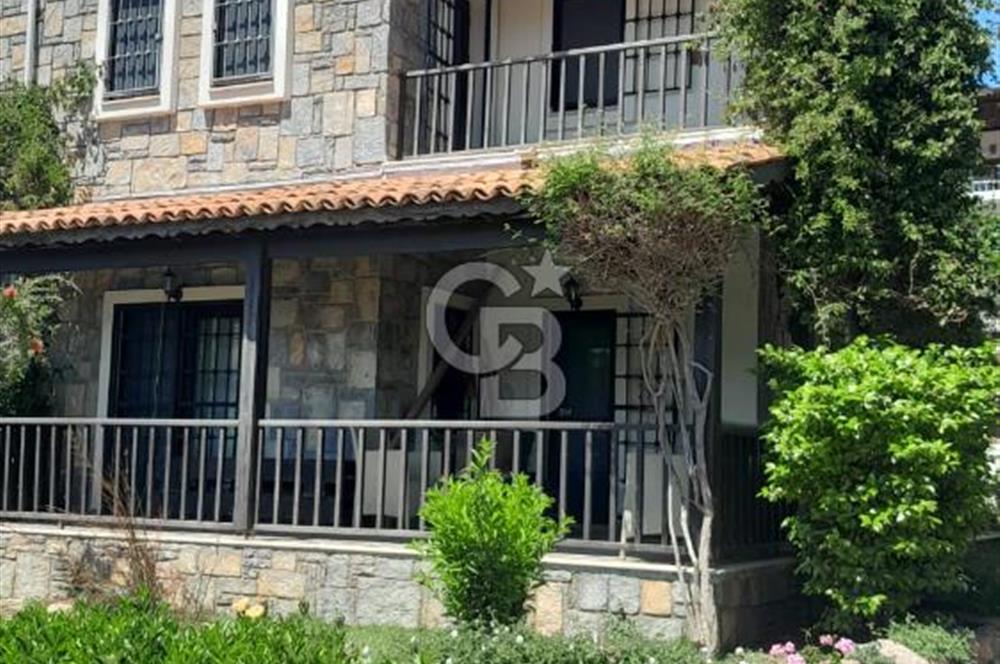 BODRUM GÜNDOĞAN'DA DÖNEMSEL KİRALIK 2+1 DUBLEKS VİLLA