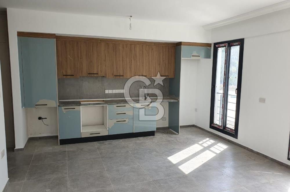K.K.T.C. GİRNE ALSANCAK 1+1 60 M2 EŞDEĞER KOÇANLI DAİRE