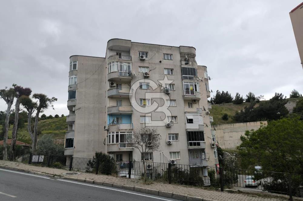 Gaziemir Evka-7'de 2+1 Eşyalı Tadilatlı Kiralık Daire