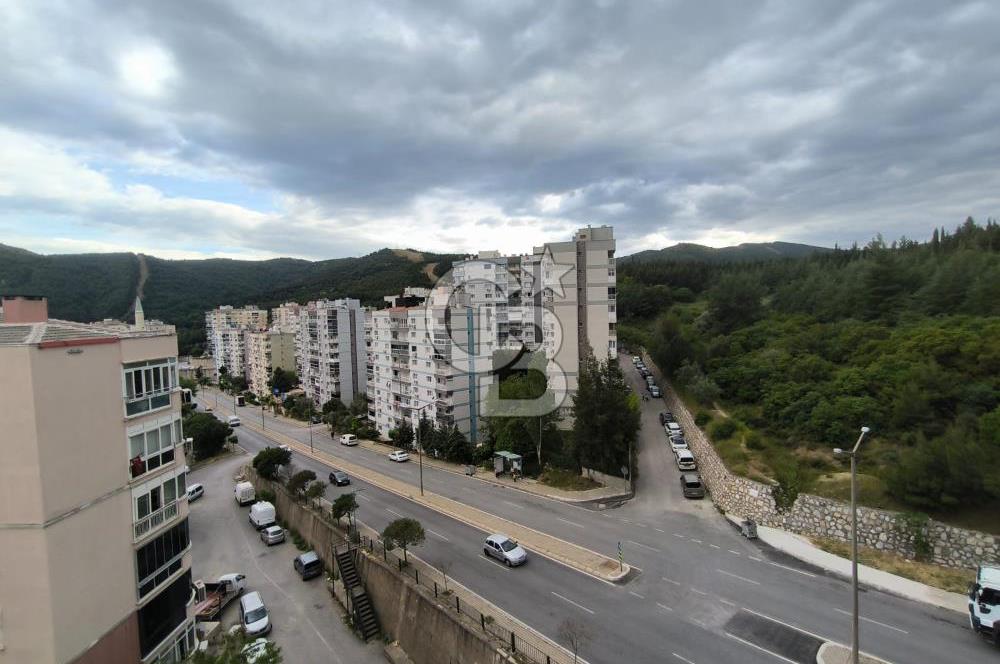Gaziemir Evka-7'de 2+1 Eşyalı Tadilatlı Kiralık Daire