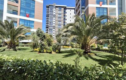Kartal Petroliş te Deniz Manzaralı Site İçerisinde Satılık 3+1 Daire