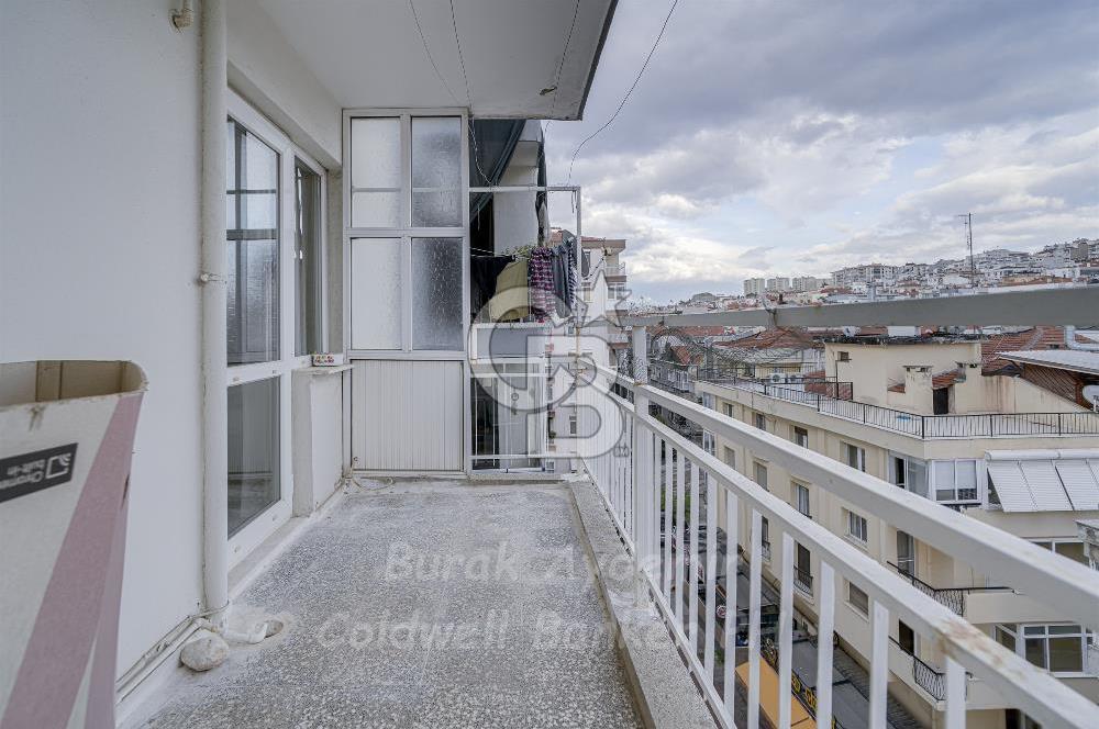 İnönü Cad. Nokta Durağında 2 Odalı Deniz Manzaralı Eşyalı Daire Cb-PH