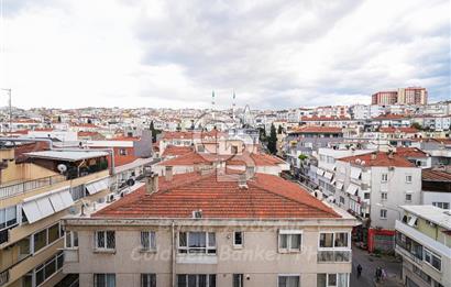 İnönü Cad. Nokta Durağında 2 Odalı Deniz Manzaralı Eşyalı Daire Cb-PH