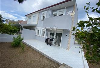 ÇEŞME ALAÇATI 3+1 DUBLEKS EŞYALI KİRALIK VİLLA