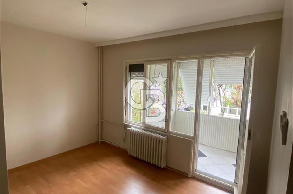 Emirgan'da Boğaz Manzaralı Kiralık 1+1 Daire