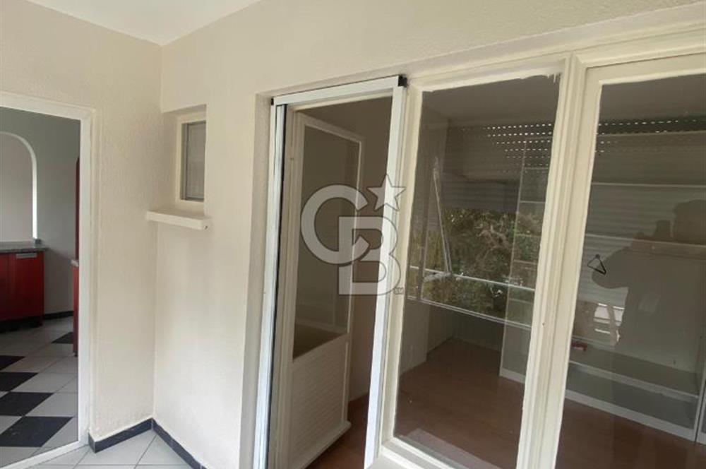 Emirgan'da Boğaz Manzaralı Kiralık 1+1 Daire