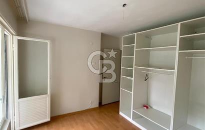 Emirgan'da Boğaz Manzaralı Kiralık 1+1 Daire