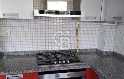 Emirgan'da Boğaz Manzaralı Kiralık 1+1 Daire