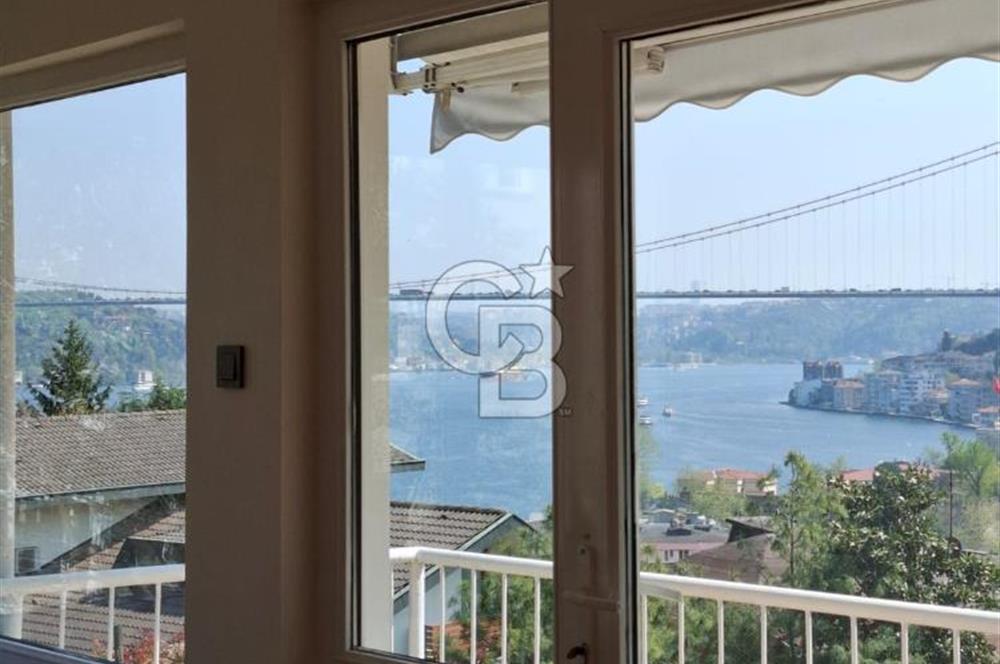 Emirgan'da Boğaz Manzaralı Kiralık 1+1 Daire