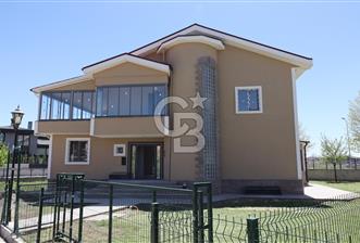 Cb Vizyon Tuğba ERKAL'dan Siteİçi FullYapılı Geniş Bahçeli Villa