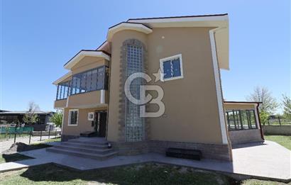Cb Vizyon Tuğba ERKAL'dan Siteİçi FullYapılı Geniş Bahçeli Villa