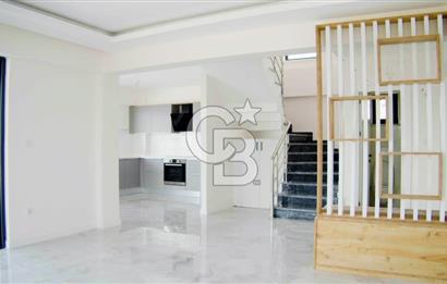 Avşa Adası Deniz Manzaralı Satılık 3+1 Sıfır Villa