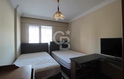 Bayraklı, Mansuroğlu Mahallesi'nde, Otoparklı, Satılık 2+1 Daire