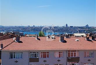 Bağlarbaşında Boğaz Manzaralı Dubleks Daire