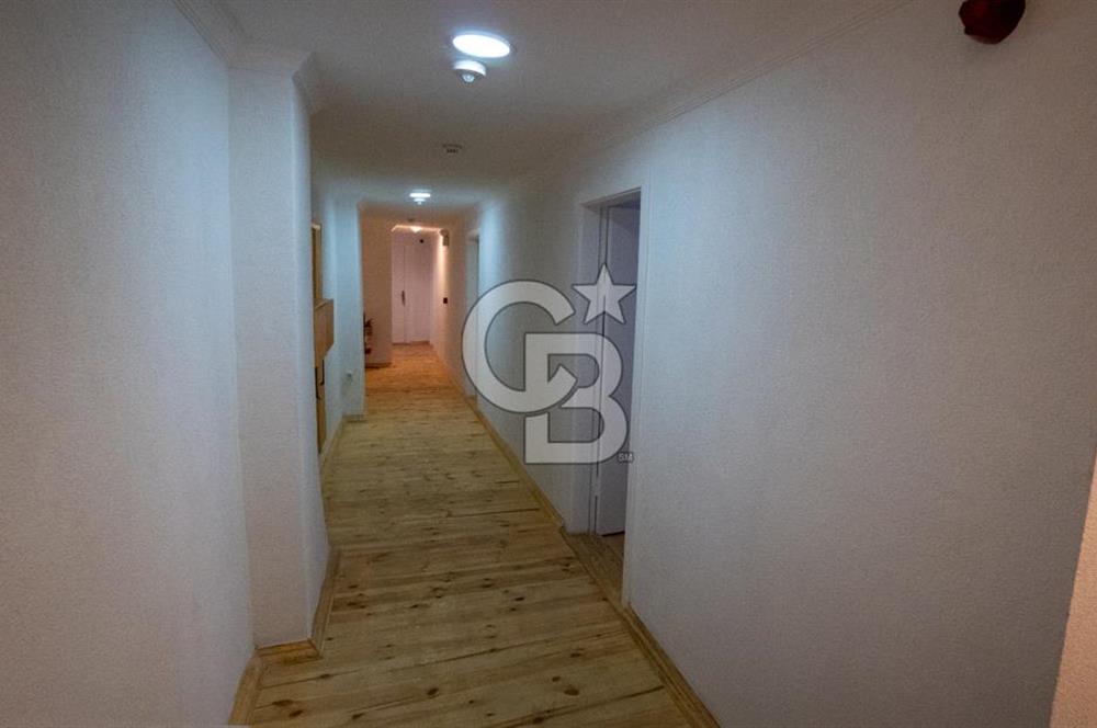 Ayvalık'ta,Eşsiz bir konumda, Denize sıfır,Satılık Emsalsiz Mülk