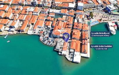 Ayvalık'ta,Eşsiz bir konumda, Denize sıfır,Satılık Emsalsiz Mülk