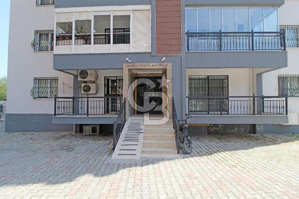 Bayraklı, Mansuroğlu Mahallesi'nde, Otoparklı, Satılık 2+1 Daire