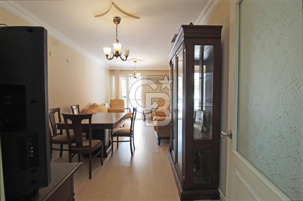 Bayraklı, Mansuroğlu Mahallesi'nde, Otoparklı, Satılık 2+1 Daire