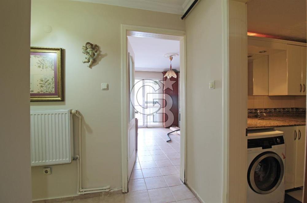 Bayraklı, Mansuroğlu Mahallesi'nde, Otoparklı, Satılık 2+1 Daire