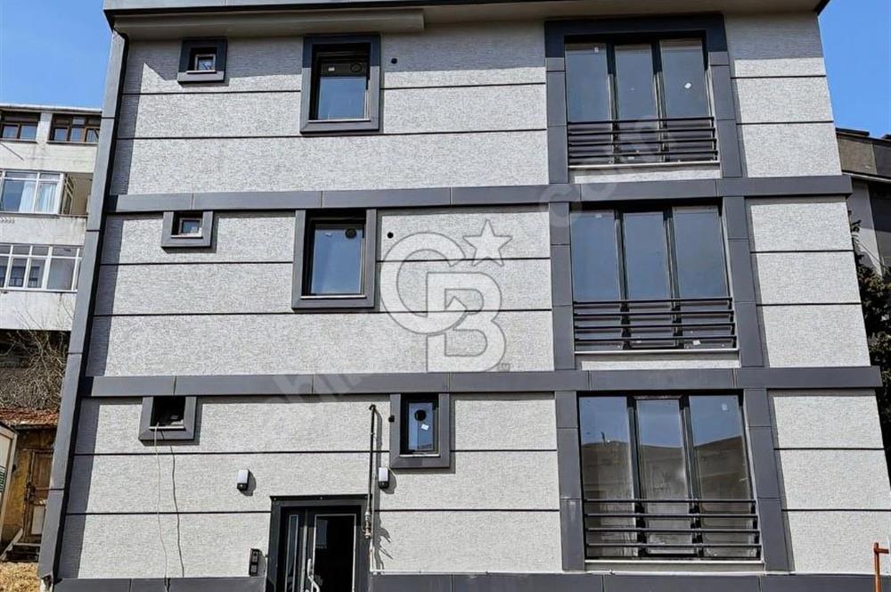 ATAŞEHİR'DE SATILIK PRESTİJLİ SIFIR BİNA