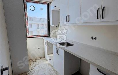 ATAŞEHİR'DE SATILIK PRESTİJLİ SIFIR BİNA