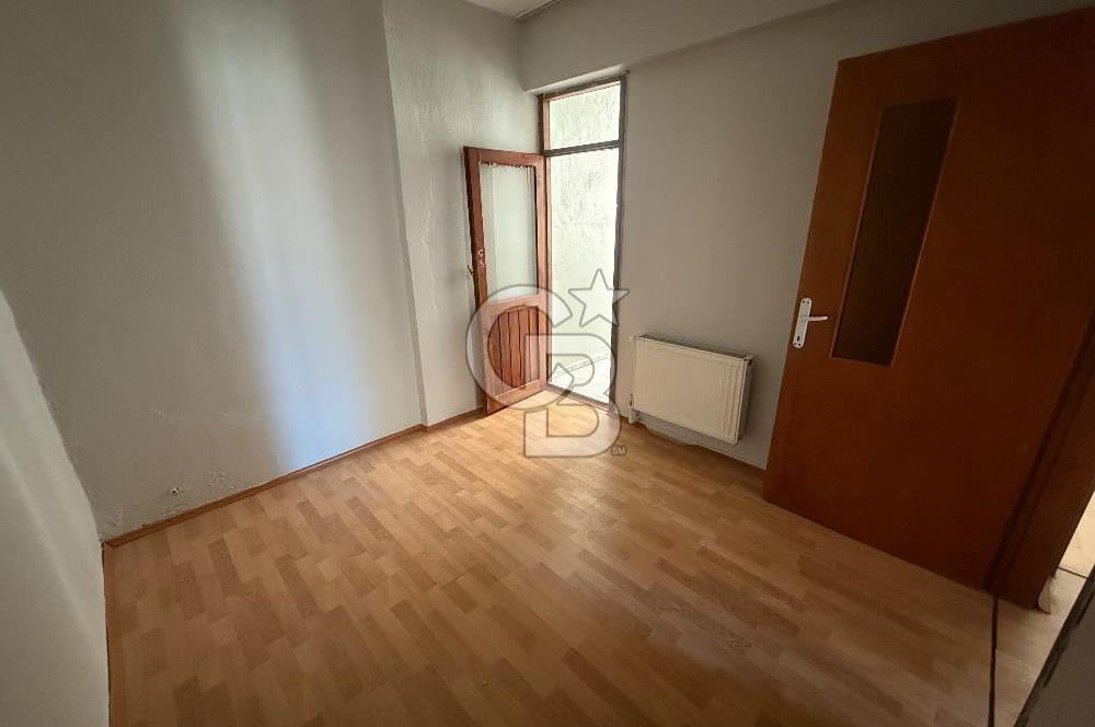 KOCAELİ KARAMÜRSEL 4 TEMMUZ MAHALLESİ SATILIK ARAKAT 3+1 DAİRE