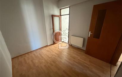 KOCAELİ KARAMÜRSEL 4 TEMMUZ MAHALLESİ SATILIK ARAKAT 3+1 DAİRE